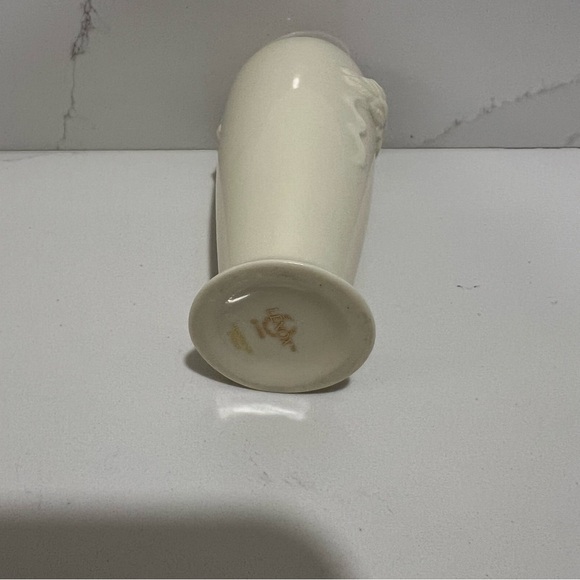 Lenox Beautiful Ivory Rose Blossom Karat Gold Trim Small Bud Flower Vase - Picture 7 of 9